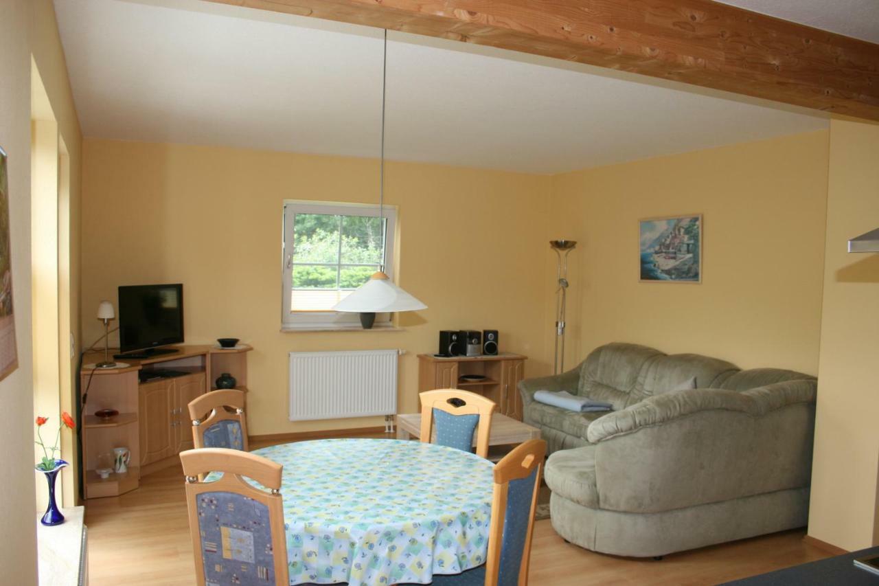 Ferienhaus Nachtigall レヒリン エクステリア 写真